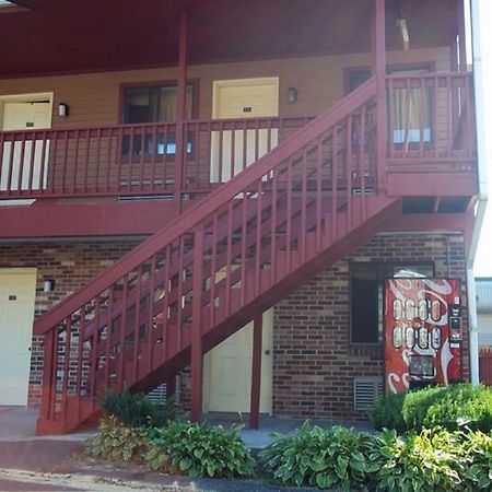 Naugatuck Motor Lodge 외부 사진