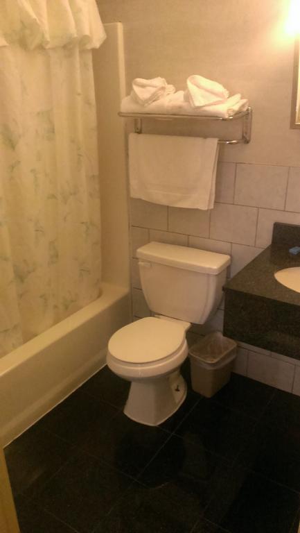 Naugatuck Motor Lodge 객실 사진